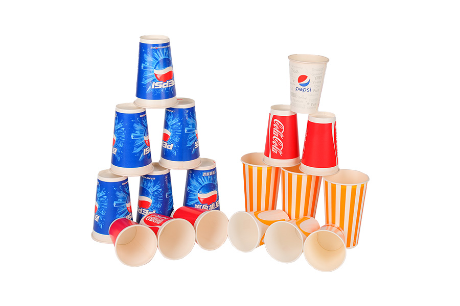 Copo frio de bebida